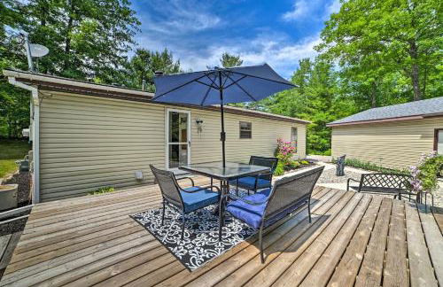 Cozy Hale Home Between Long and Loon Lakes! - Foto 17