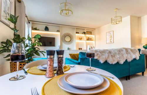 Chic, immaculate Warwick apartment sleeps 4,2 bathrooms, free private parking, easy walk to Warwick, canal-side pub on doorstep - perfect for family breaks, the races or work stays - Foto 18