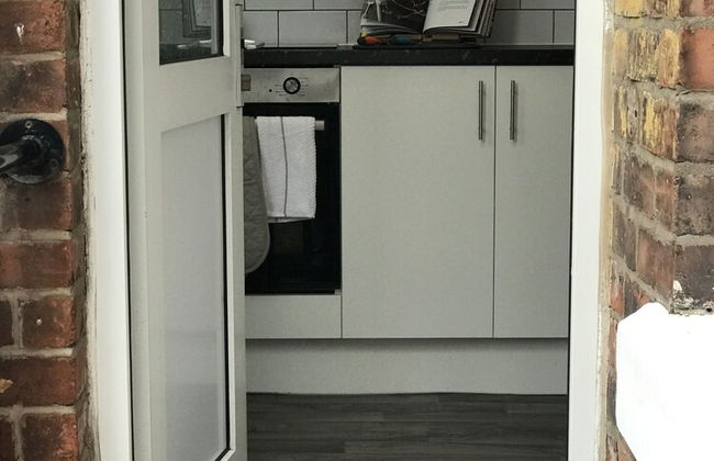 Bright Spacious 3-bed With Office & Patio, Preston - Foto 34