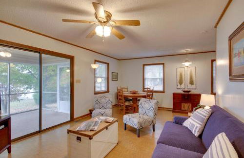 Lakefront House with Boat Ramp, Dock and Sunset Views! - Foto 5