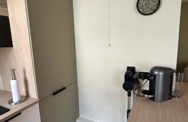 Sweet and comfy in Hyper City center with Netflix, Prime and Disney Plus included - Foto 13