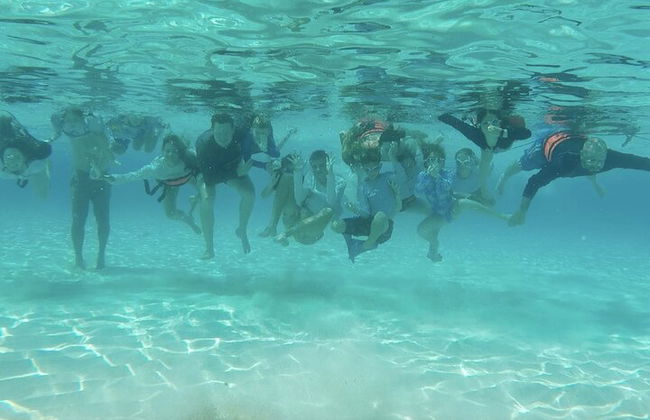 Excursão de catamarã Isla Mujeres, snorkeling, diversão, bar aberto e buffet - Foto 11