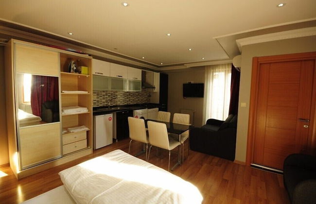 Sheriff Residence - Photo 28