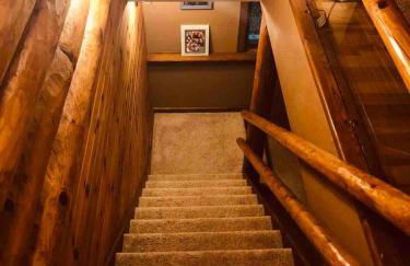 Luxe Spa Cabin: Hot Tub + Sauna + Fire - Foto 17