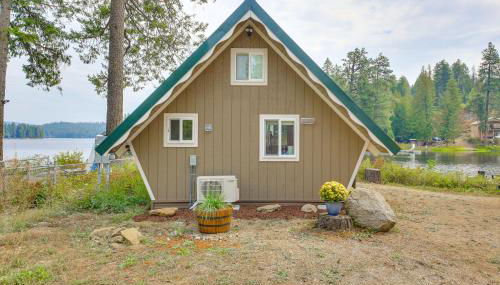 Steps to Sacheen Lake Cute Studio Cabin with Deck - Foto 3