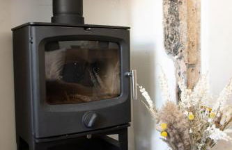 Charming 2BD Cottage wIth beautiful views nr Bath - Photo 4