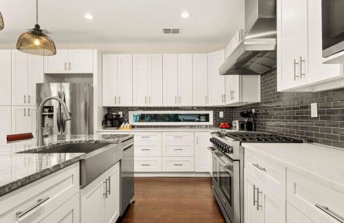 SoCo Cowgirl: Pool, Putt, Karaoke, Spa, 2mi to DT - Foto 15