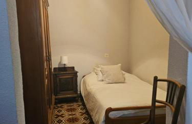 La Nava, casa de pueblo con patio y calefacción con chimenea - Foto 23