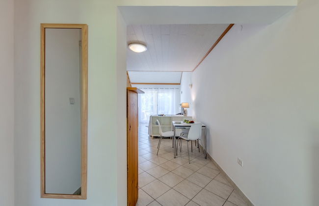 Beachfront Apartment With Balcony and Parking - Foto 14