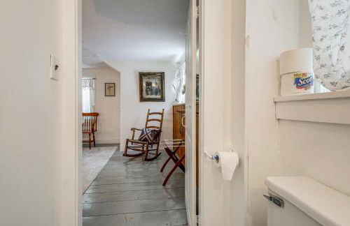 Historic 1820s Homestead on Battenkill River! - Foto 26