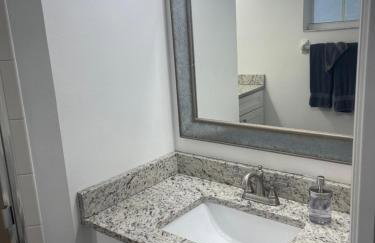 Beautiful Home across the street from Lake June! - Foto 66