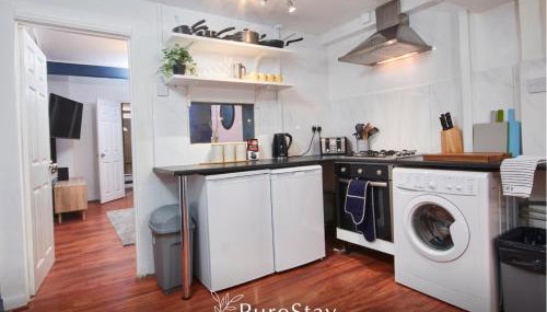 BIG Contractor House in Leamington Spa with 7 Beds by PureStay - 14 Night min! - Foto 5