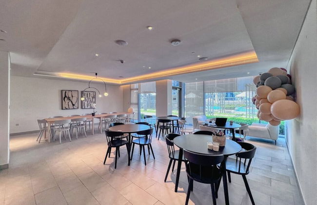 Bright 2BR in top Creek Rise Tower - Foto 39