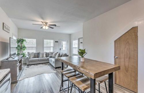 Idyllic Pensacola Home with Yard and Fire Pit! - Foto 10