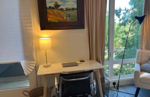 Near Stanford Luxury Retreat 1 Gigabit Fast WiFi Two Car Garage Masterbedroom King Size Bed Walk-in Closet and Walk-in Shower - Foto 30