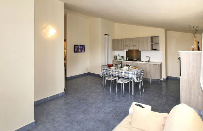 Villa with Salt Water & Heated Pool & Hot Tub near sea - Foto 6