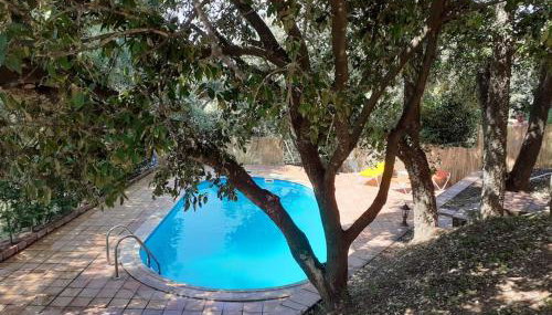 Estudi en finca per a 4p Piscina Privada, aire acondicionat - Foto 2