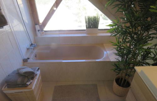 Ático Dúplex reformado con vistas a la montaña - Foto 18