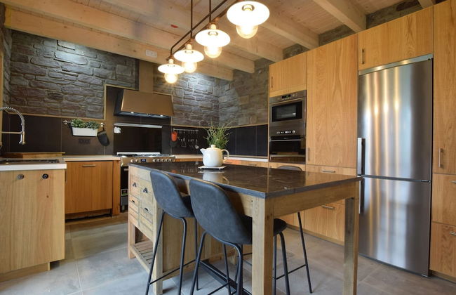 Grandeur Villa with Sauna & Hot Tub in Durbuy - Photo 12