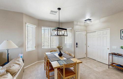 Bright 2nd floor Condo w mountain & valley views, shared pool hot tub gym - Foto 5