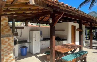 Casa especial com piscina e jardim - Foto 14