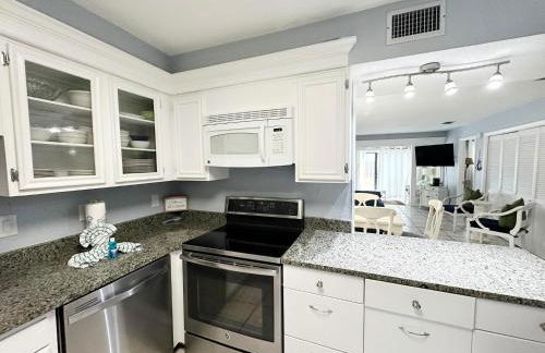 Chateau La Mer #5B - Foto 44