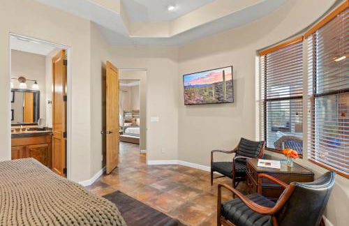 The Debonair Derby by PaseoHomesAZ with Heated Pool - Foto 33