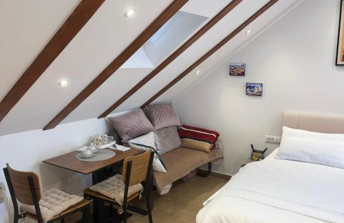 La Casa di Varos Old Town Apartments - Photo 11