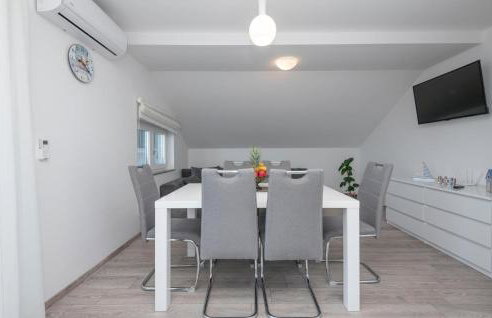 Nice Apartment In Podaca With Wifi - Foto 17