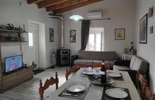 Villa Asterousia with Heated Jacuzzi, BBQ & Lounge - Photo 39