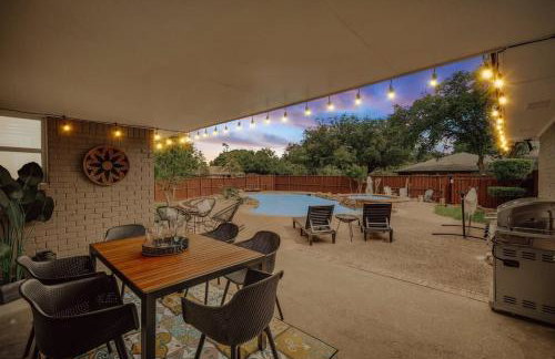 Relaxing Texas Retreat 4BR w Pool & Dream Kitchen - Foto 40