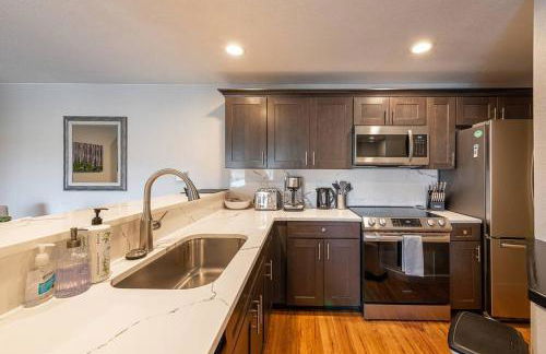 Great Location! Downtown WP with Hot Tub! Sleeps 6! - Foto 12