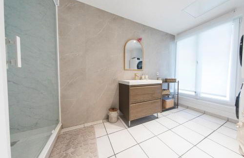 Loft Station Parking Video Projector near Tours - Photo 5