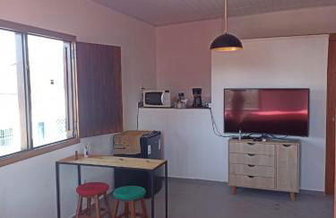 Apartamento Charmoso, Localização Privilegiada Enfrente Aeroporto - 2m orla mar - Foto 9