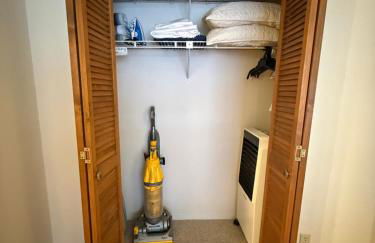 TALISMAN AMAZING VIEWS Walk to Uptown Sleeps 4 - Foto 14