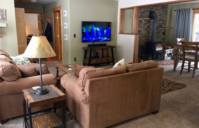 Mountain Pine Cabin - Sleeps 6 - Pet Friendly - Foto 11