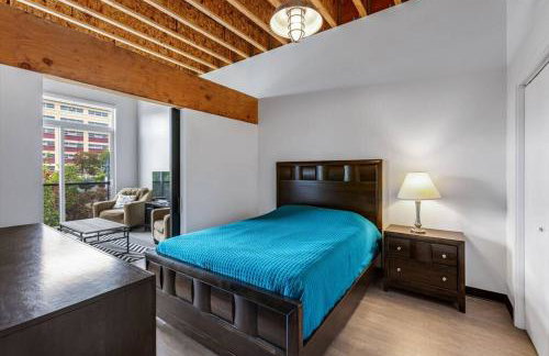 Brand New Condo Steps from Bremerton Ferry - Foto 10