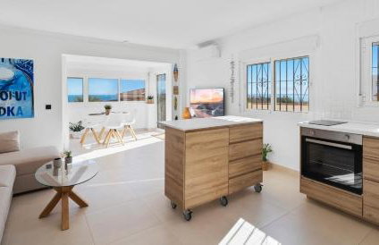 Penthouse - Beach - Sea View - Pool - 40 sqm Private Terrace - One Bedroom - Sleeping Alcove - Foto 5