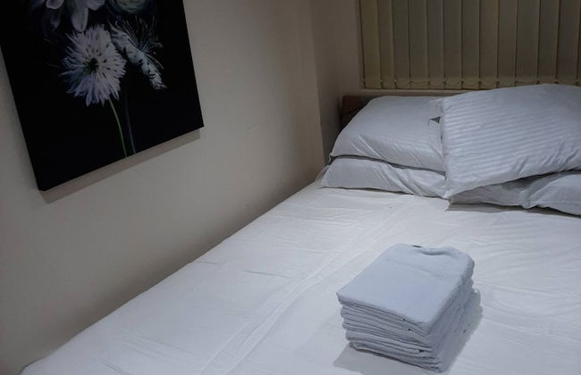 Room in House - Aa Guest Room2 - Photo 4