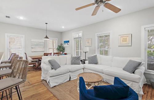 Beach Bungalow, 3 Min Walk to Beach, Golf Cart, 4 bikes, Wagon - Foto 4