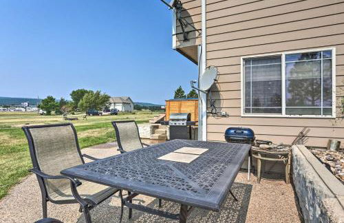 Cozy Black Hawk Retreat with Games and Patio - Foto 19