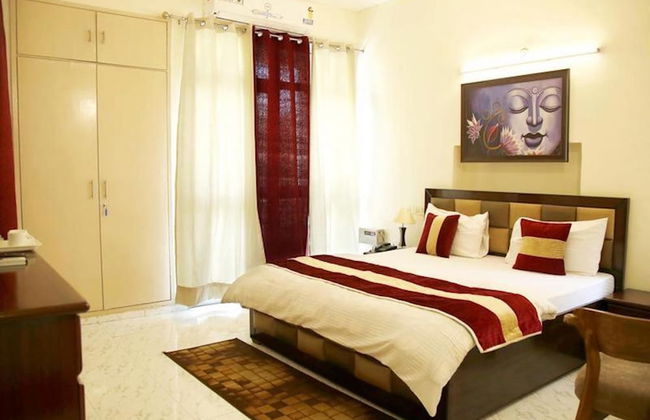 Room in Guest Room - Maplewood Guest House, Neeti Bagh, New Delhiit is a Boutiqu Guest House - Room 3 - Foto 4