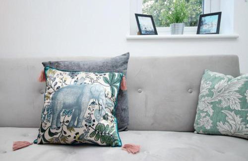 Spacious 2 Bedroom Apartment with Free parking - Foto 11