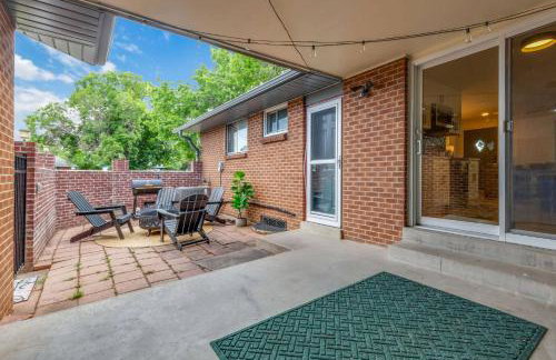 4BD Near DT | Hot Tub, Pingpong & Backyard Fun - Foto 38