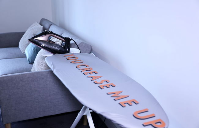 Captivating 1-bed Apartment in Nottingham - Photo 13