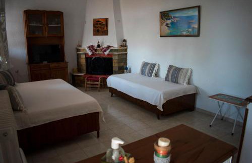 Feel at Home - Photo 14