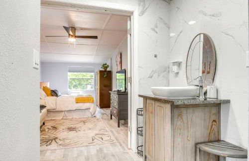 Apt 1 Mi to Riverfront in Titusville with Patio - Foto 16