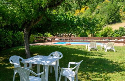 Lovely Apartment In Montemonaco - Foto 8