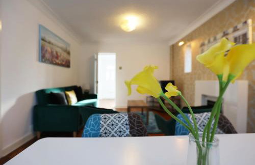 Hollybush Place By N And N Stays Ltd, Perfect for Contractors and Workers, Large Private Driveway for Work vans And Vehicles, Great Location and Fast Wifi - Foto 40