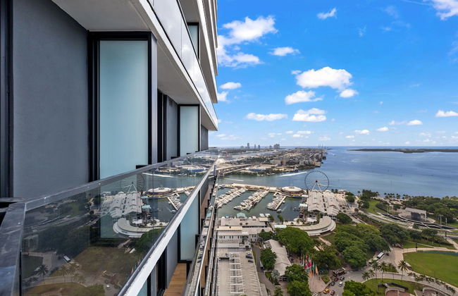 Luxury Studio Panoramic Outlook - Photo 45